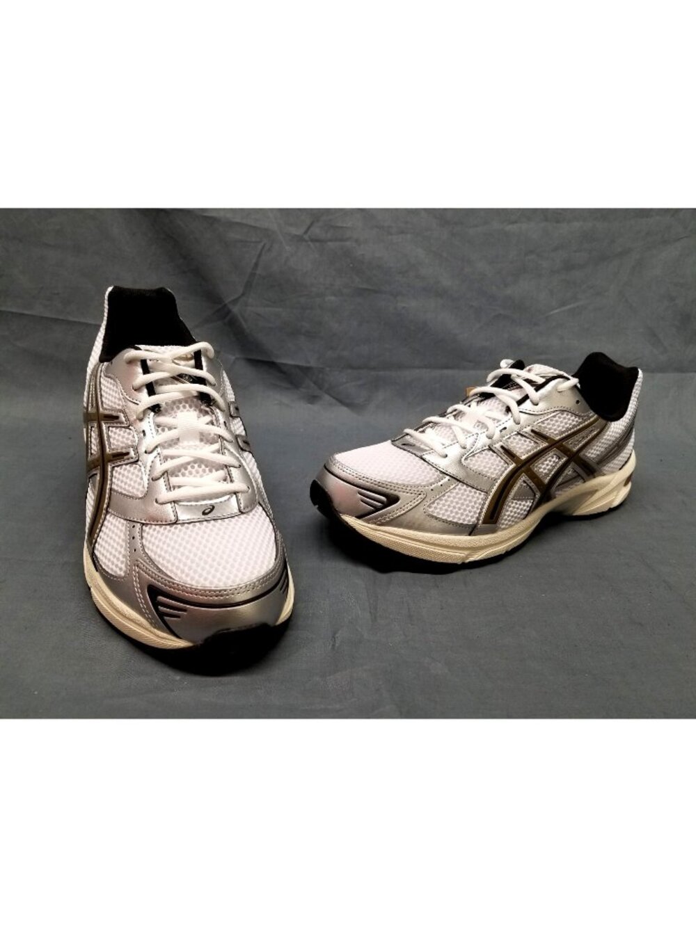 ASICS Gel-1130 White Clay Canyon Sneakers Women's Size 6 NEW IN BOX!